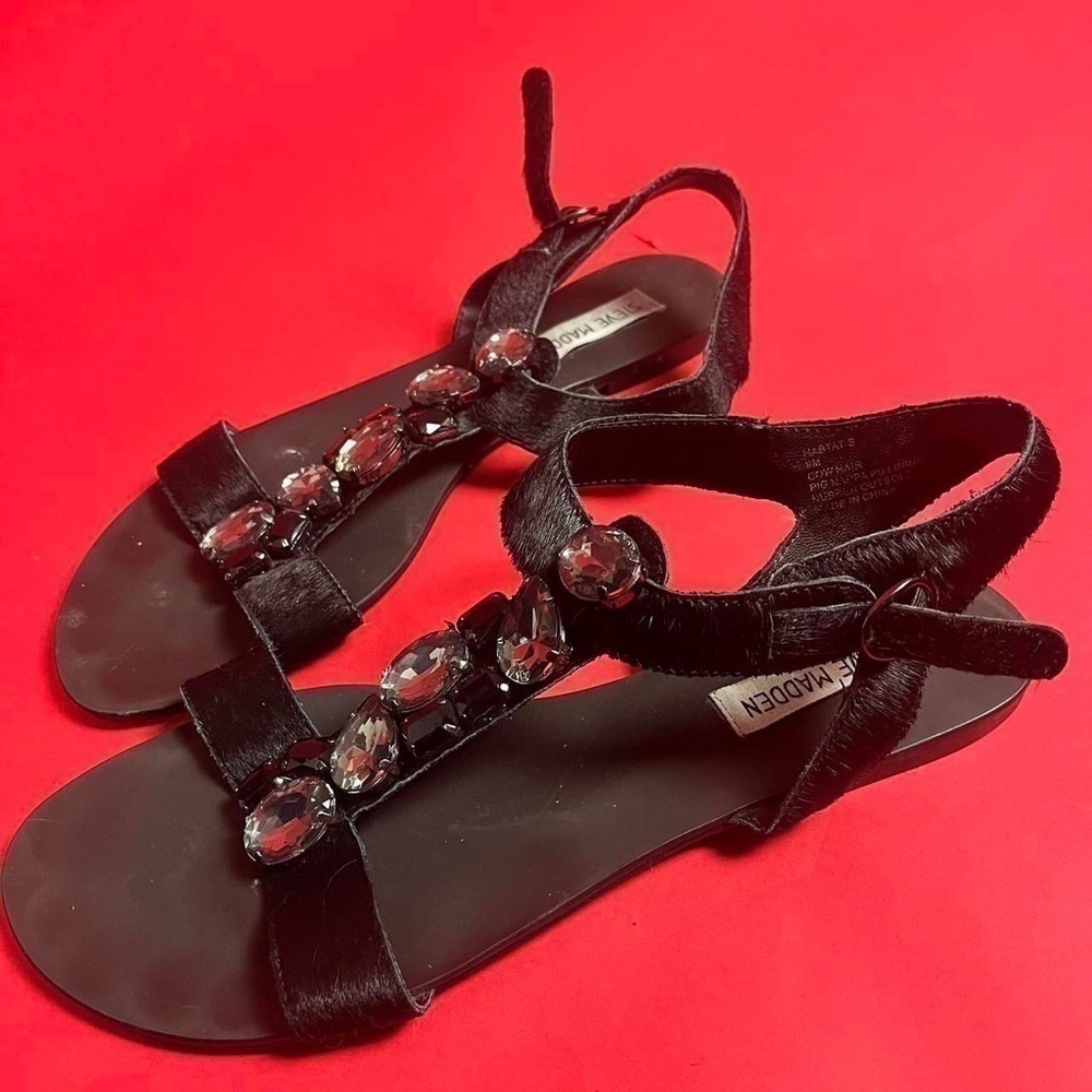Black fur and gem sandals 🖤🤍​​​​​​​​​​​​​​​​​​​​​​​​